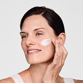 DayWear Skincare Routine Set - Zestaw do pielęgnacji twarzy